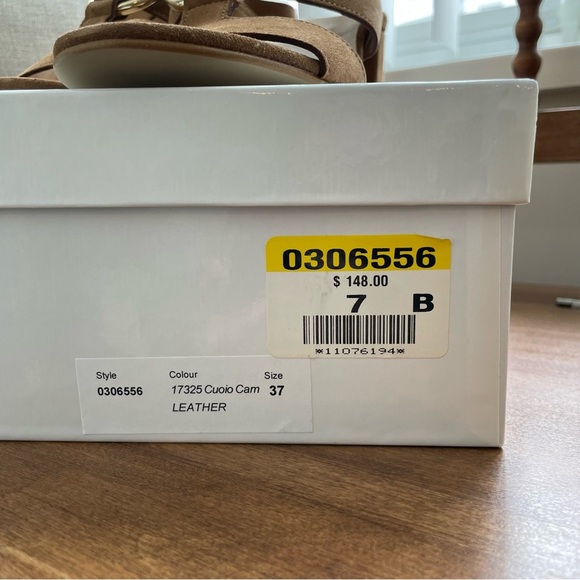 Browns Cuoio Cam Leather Heels with Gold Hardware - Picture 7 of 14